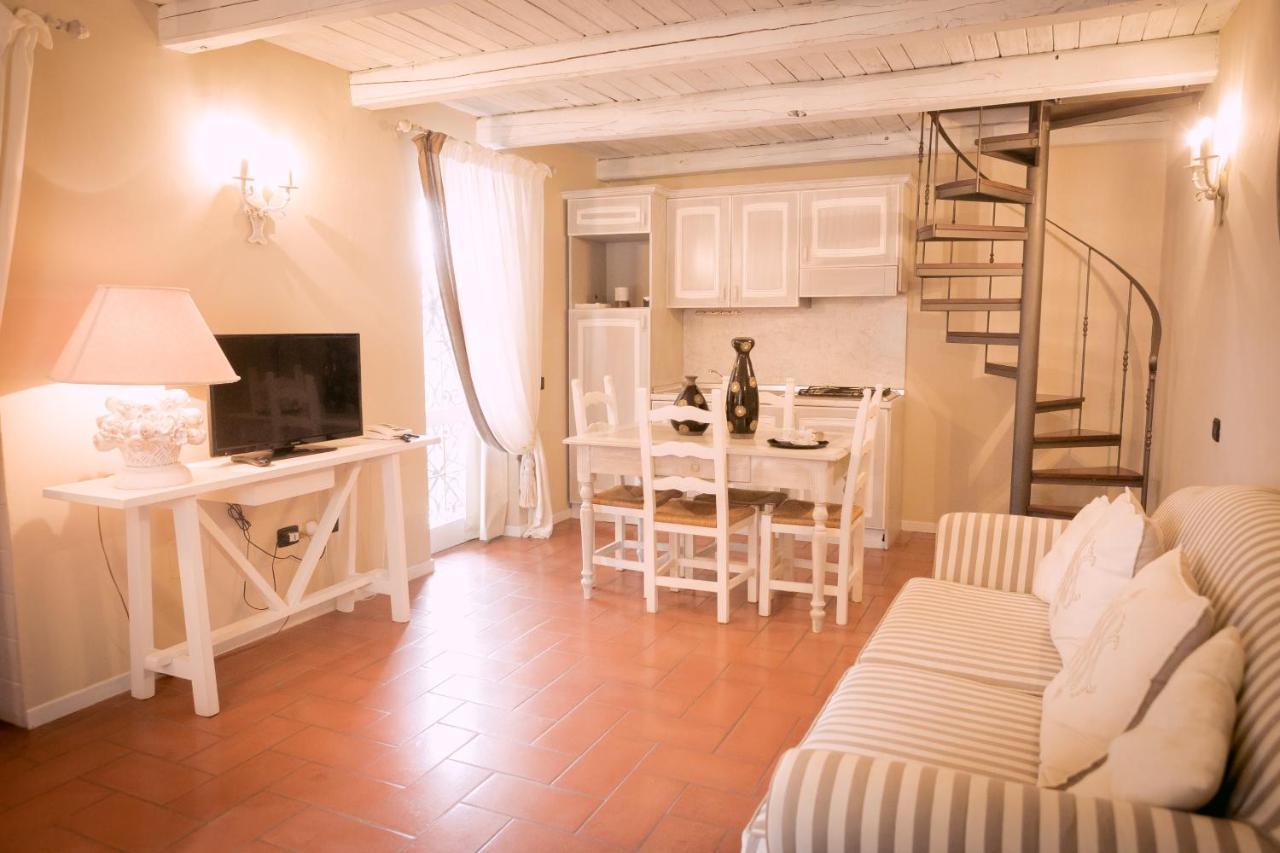 Fontepino Aparthotel Spoleto Bagian luar foto